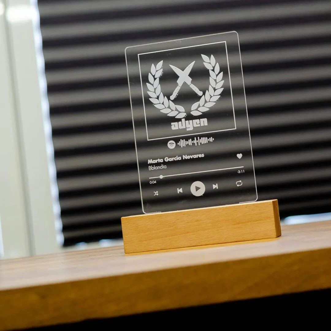 Trofeos corporativos para empresa ADYEN