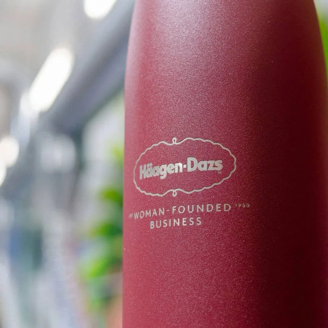 Grabado de botellas térmicas para HÄAGEN-DAZS