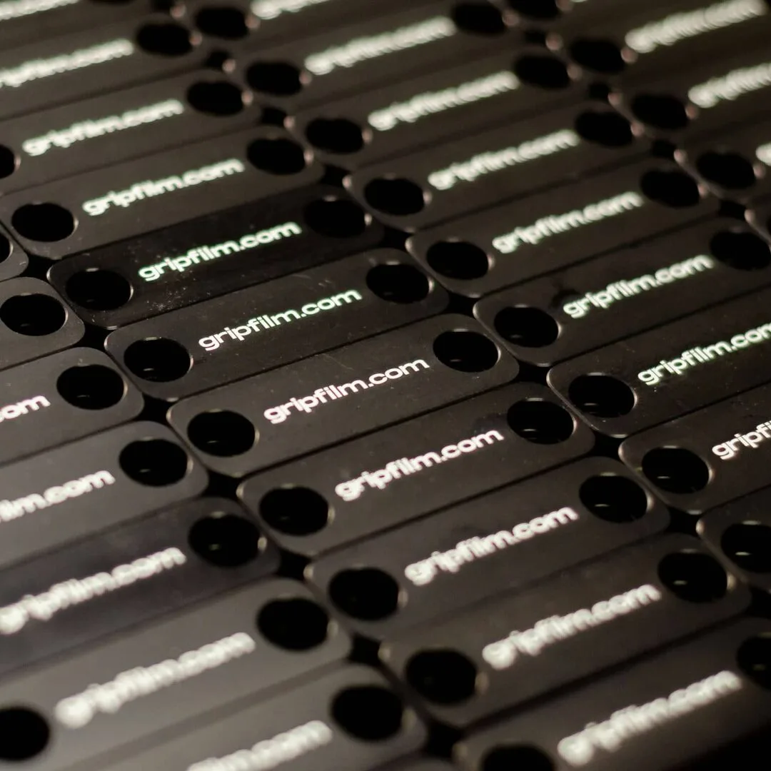 Marcaje de piezas para GRIP FILM