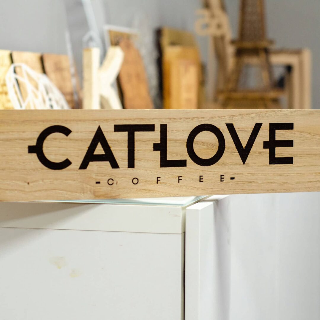 Rótulo para local CAT LOVE
