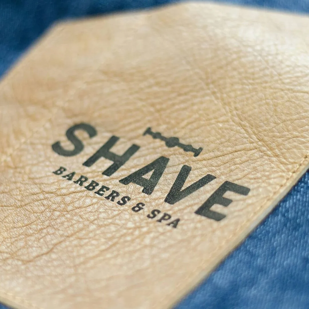 Grabado delantales de cuero