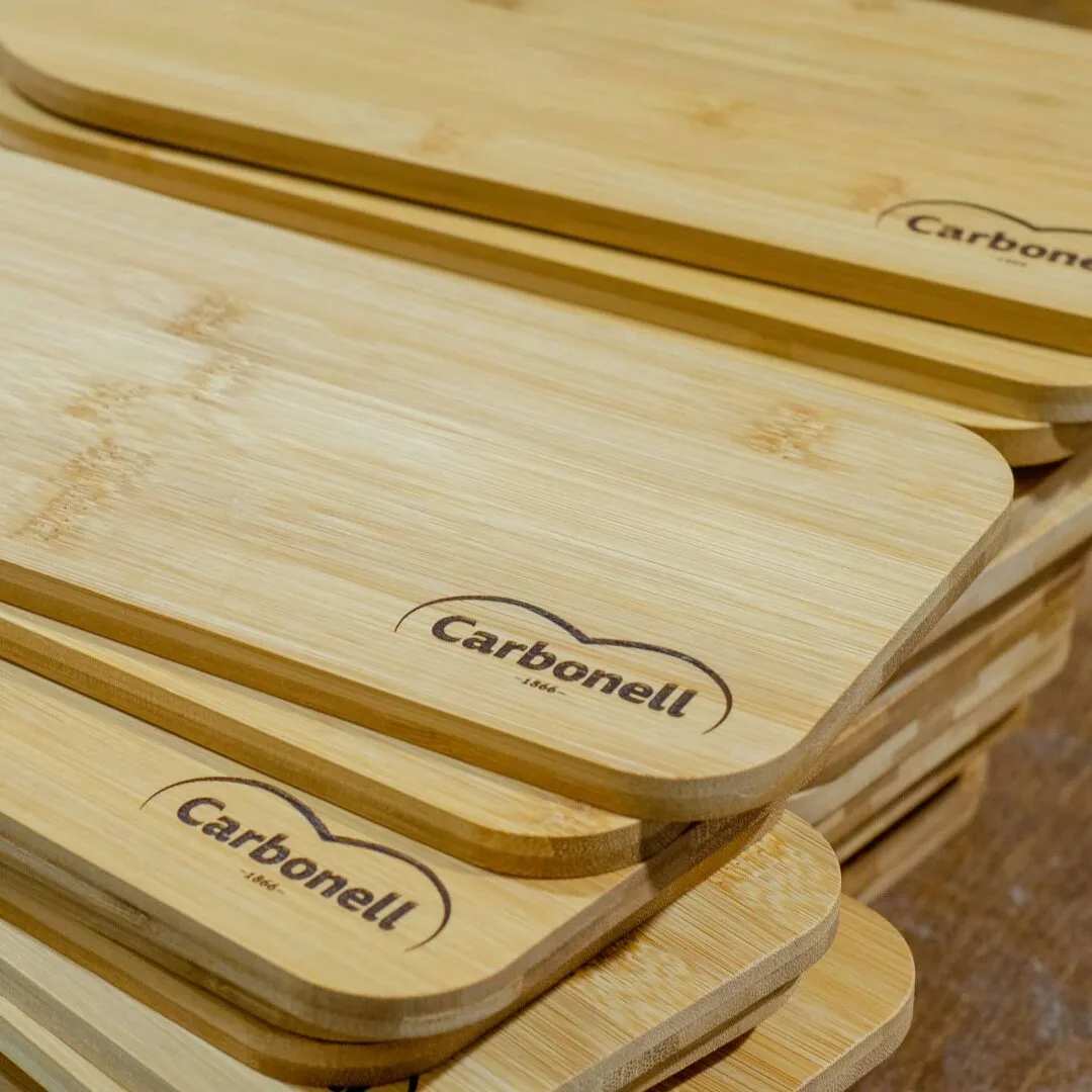 Grabado de tablas de corte para CARBONELL