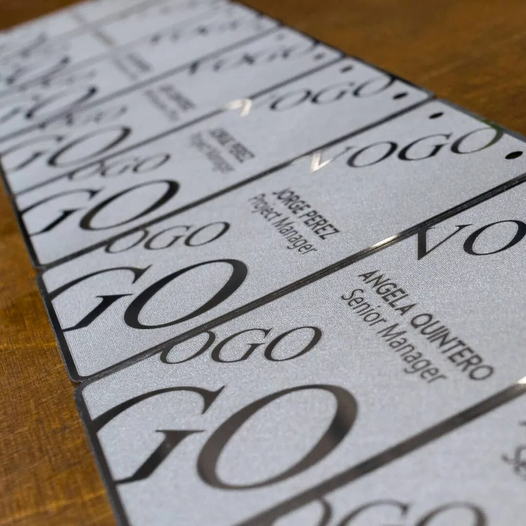 Grabado de chapas de acero para VOGO