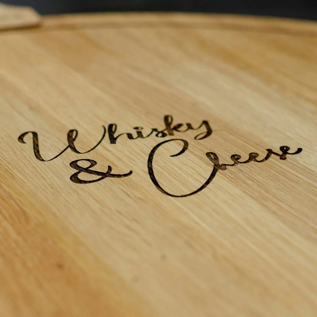 Personalización de bandejas de madera para evento de DIAGEO