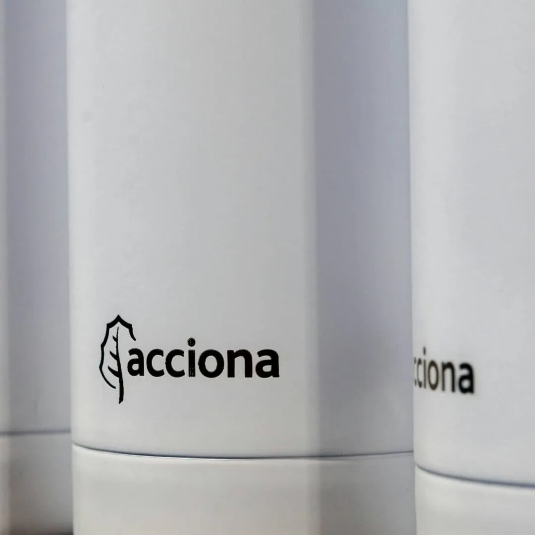Grabado de botellas para ACCIONA